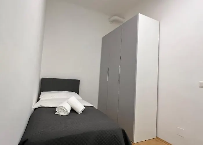 Modernes Juwel In Zentraler Lage Apartment