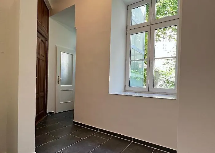 Modernes Juwel In Zentraler Lage Apartment *